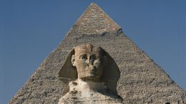 Сфинкс Пирамида