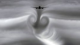 Самолет в Облаках