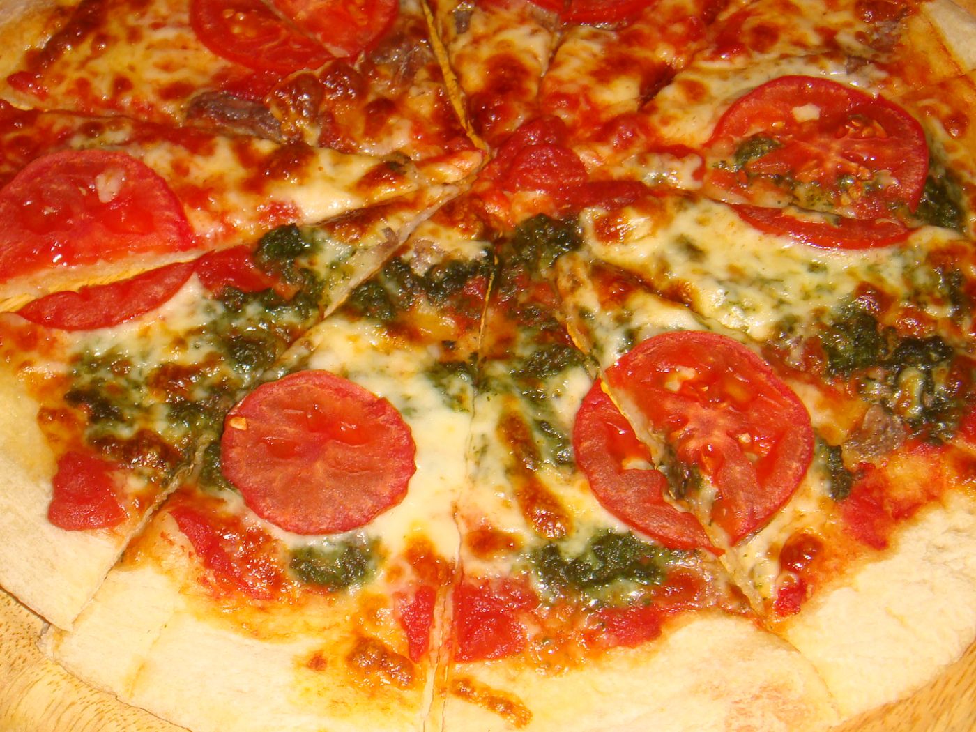 Неаполитанская пицца в разрезе