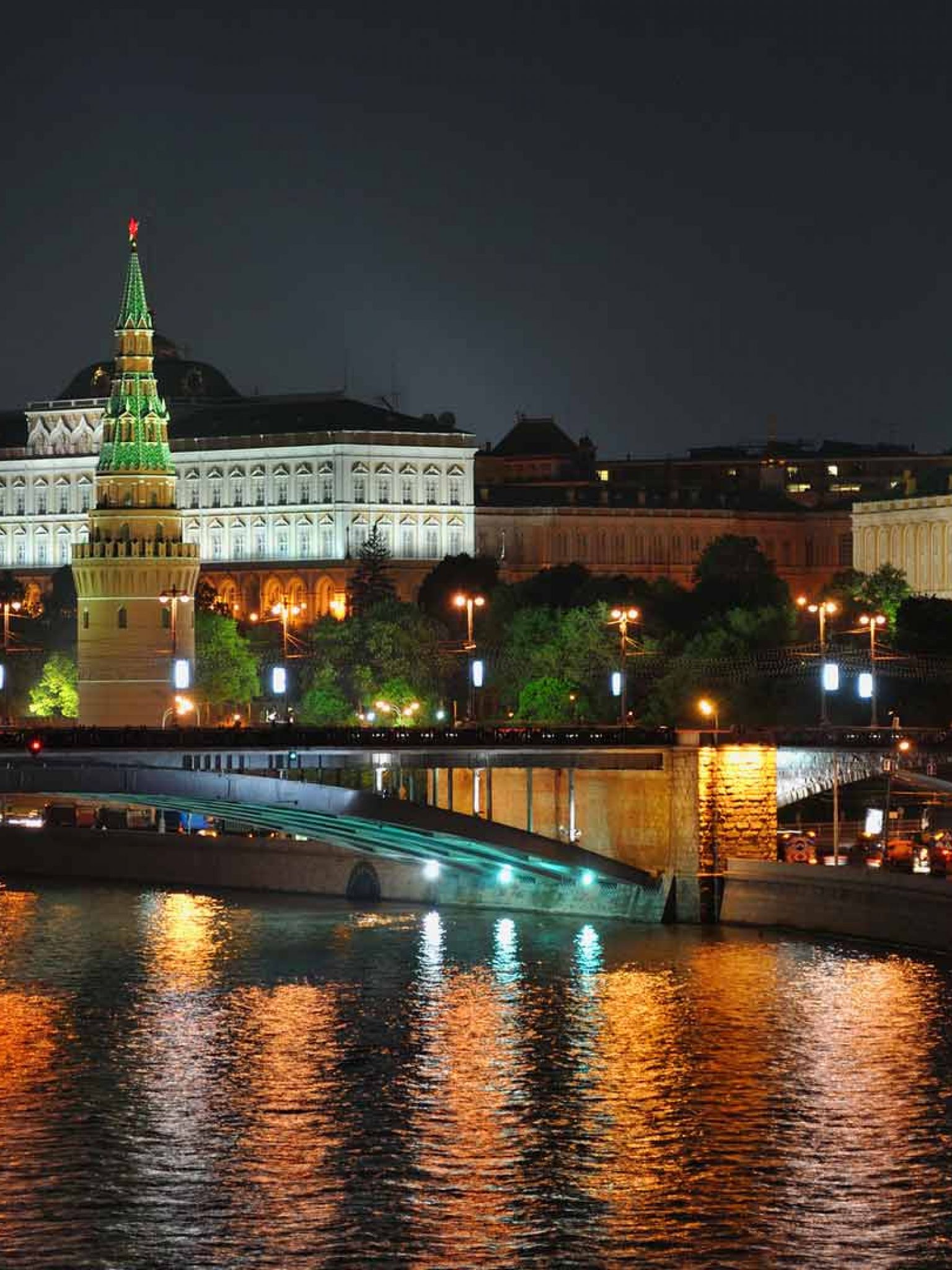 Г москва тел. Ночной Кремль. Вечерняя Москва Кремль. Пейзажи Москвы. Огни вечерней Москвы.