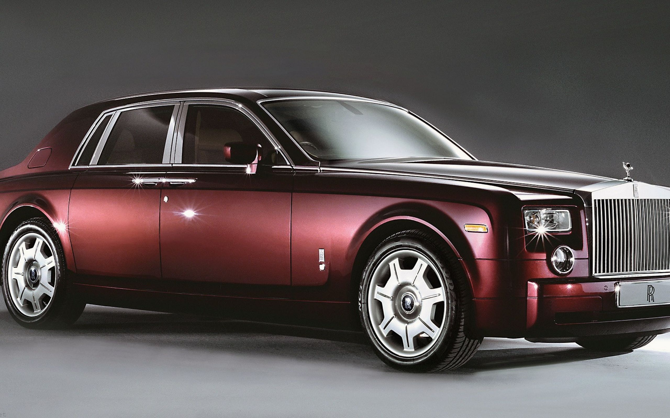 Боб ролс. Rolls Royce Phantom 2005. Rolls Royce w126. Rolls Royce Phantom 1990. Роллс Ройс Модельный ряд.